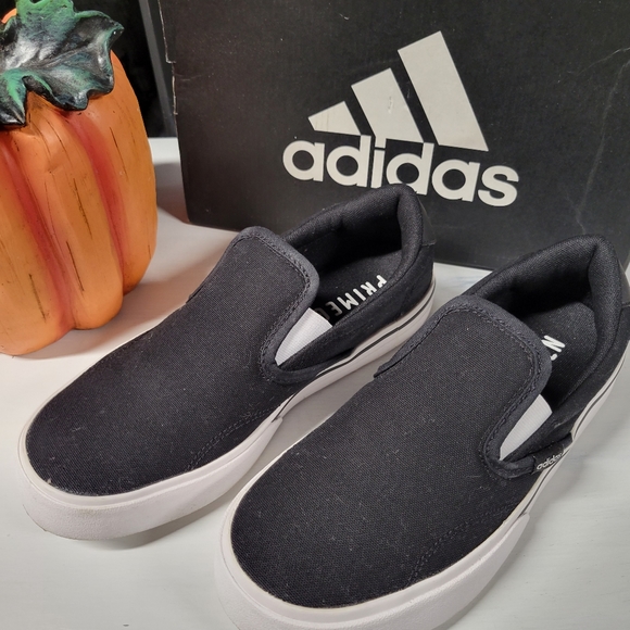 adidas Kurin Women's Slip On Shoes - Picture 3 of 11